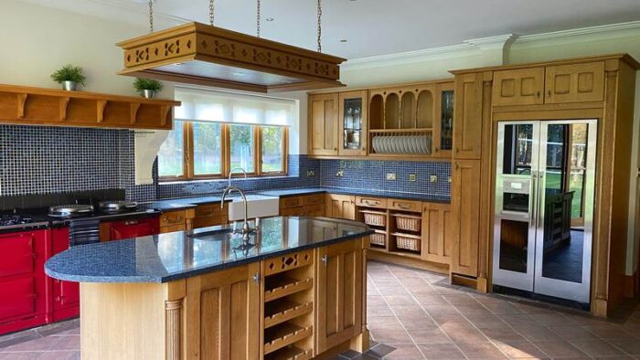 XL Antique Medium Oak Door Country Style Pilaster Kitchen
