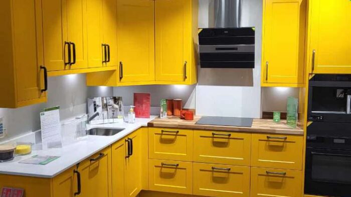Ex Display Wren Infinity Plus Chelsea Shaker Spectrum Yellow Kitchen - Xena Quartz Statuario Worktops Solid Timber Walnut Worktop – Sink & Tap