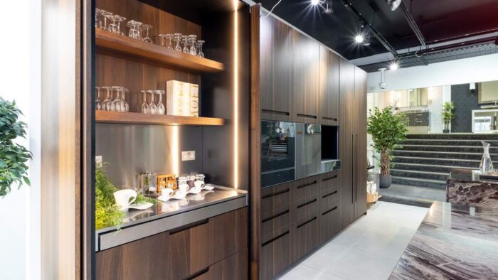 Ex Display Luxury TM Italia D90 Rovere Termotrattato Book Matched Veneer Pocket Door Anthracite Carcass Kitchen – Gaggenau Appliances available as optional extras