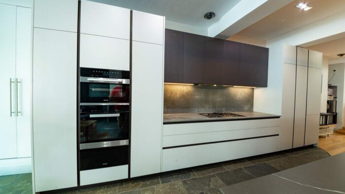 Ex Display Luxury Cesar Maxima 2.2 Ash Grey Titanium Structured Lacquered Kitchen – Miele Falmec Appliances - Ceasarstone Rugged Concrete 4033 Worktop And Splashback